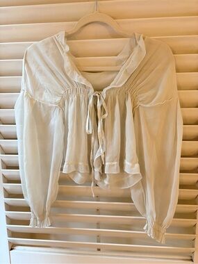 American Vintage Cream Ruffled Tie-Front Blouse